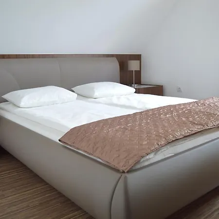 - Zmrd Villa